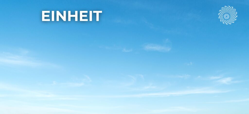 Blauer Himmel, sanfte Wolken, Sinnbild für Sein